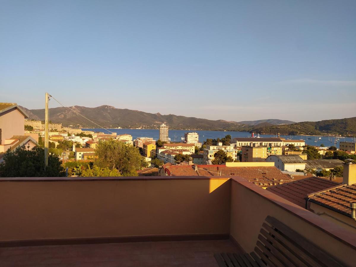 La Terrazza Al Forte ポルトフェッラーイオ エクステリア 写真