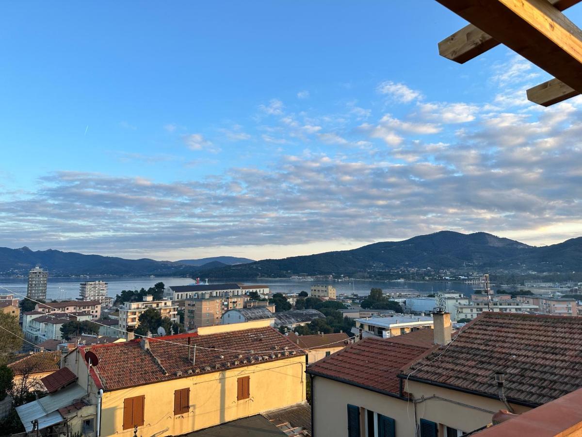 La Terrazza Al Forte ポルトフェッラーイオ エクステリア 写真