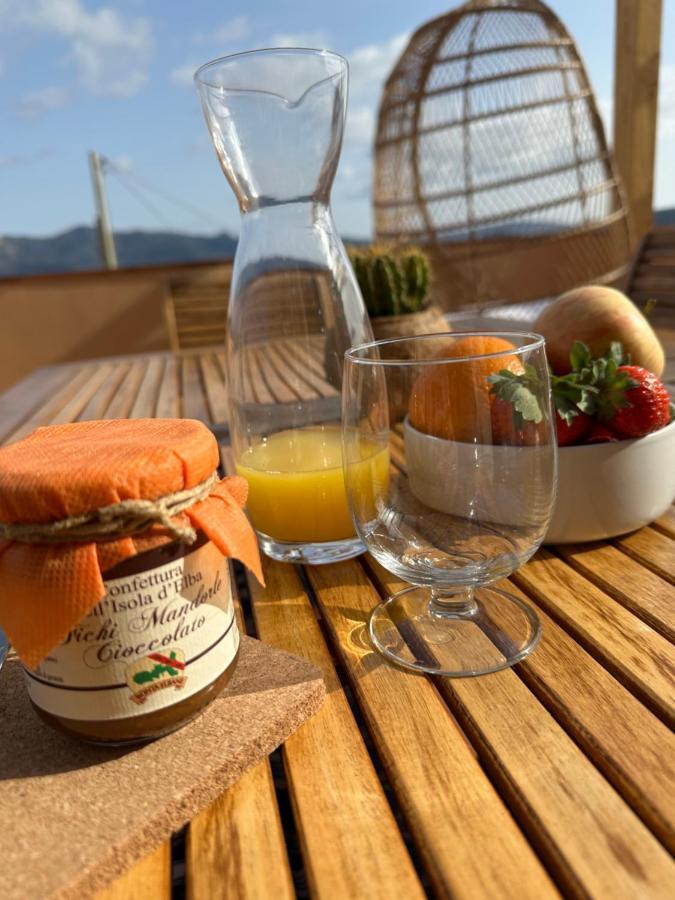 La Terrazza Al Forte ポルトフェッラーイオ エクステリア 写真